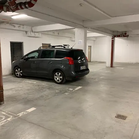 Lesnina Apartamento
