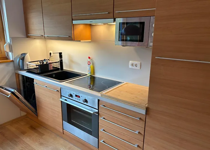 Lesnina דירה קרנייסקה גורה